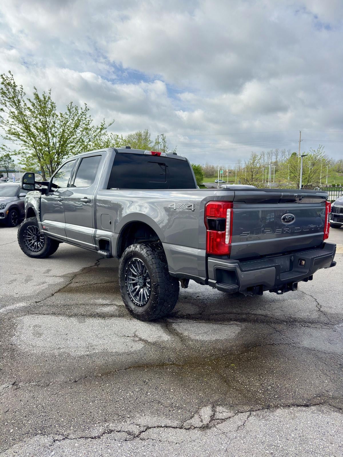 2024 Ford Super Duty F-350 SRW LARIAT