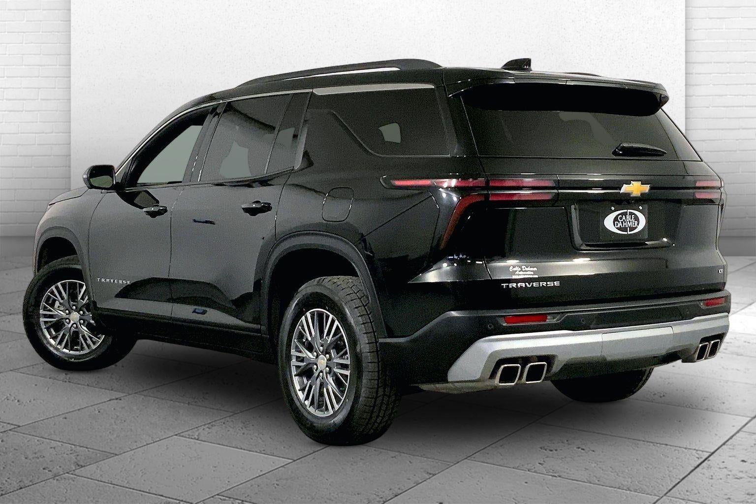 2024 Chevrolet Traverse FWD LT