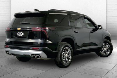 2024 Chevrolet Traverse FWD LT