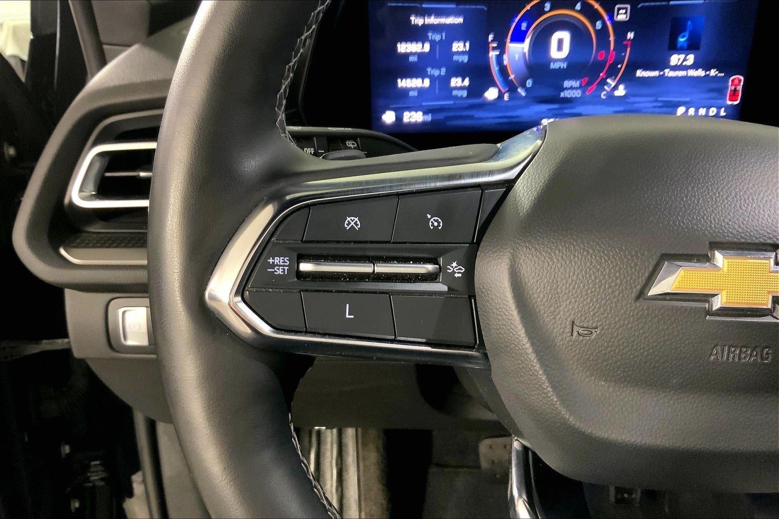 2024 Chevrolet Traverse FWD LT