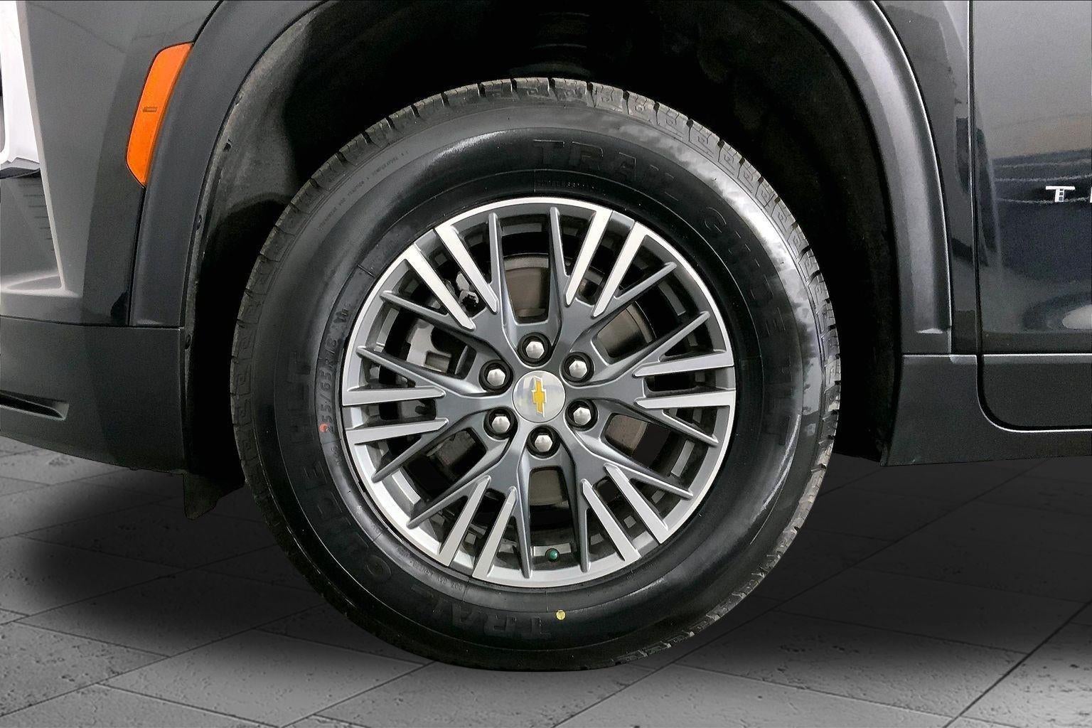 2024 Chevrolet Traverse FWD LT