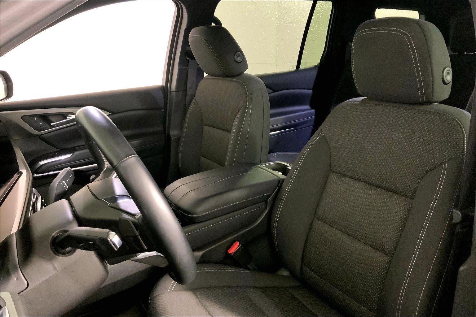 2024 Chevrolet Traverse FWD LT