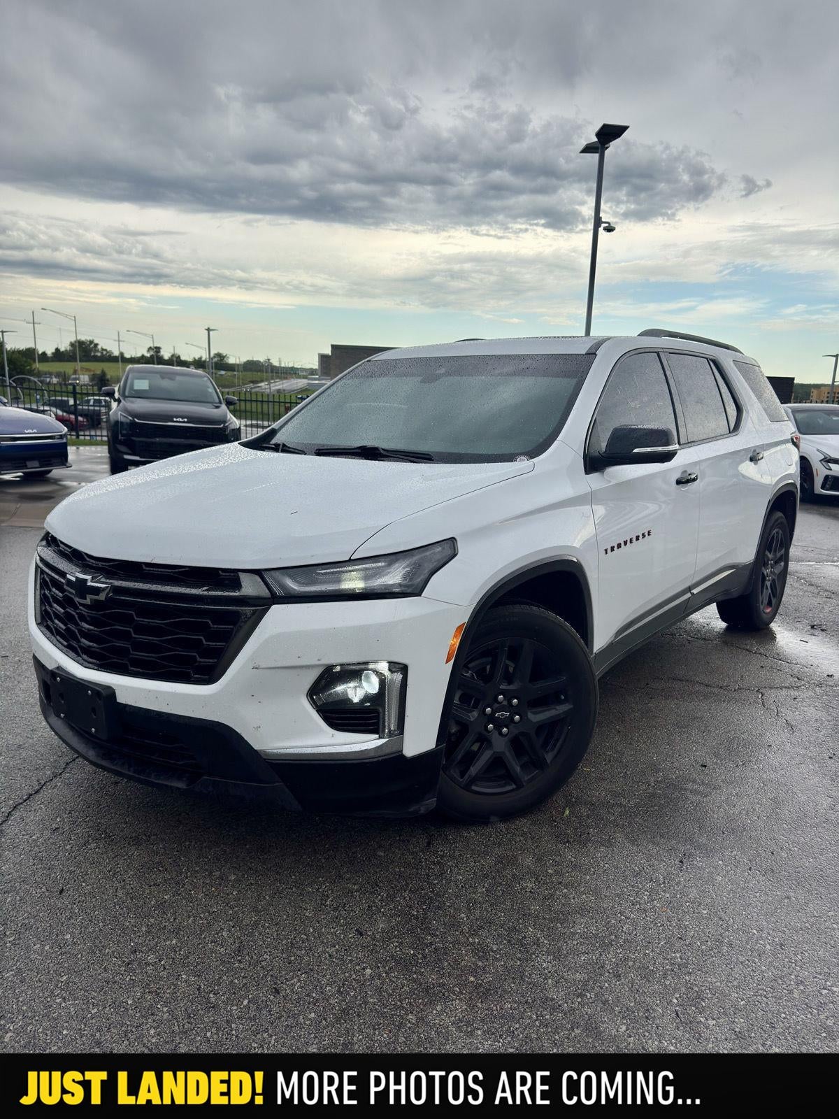 2022 CHEVROLET TRUCK TRAVERSE PREMIER
