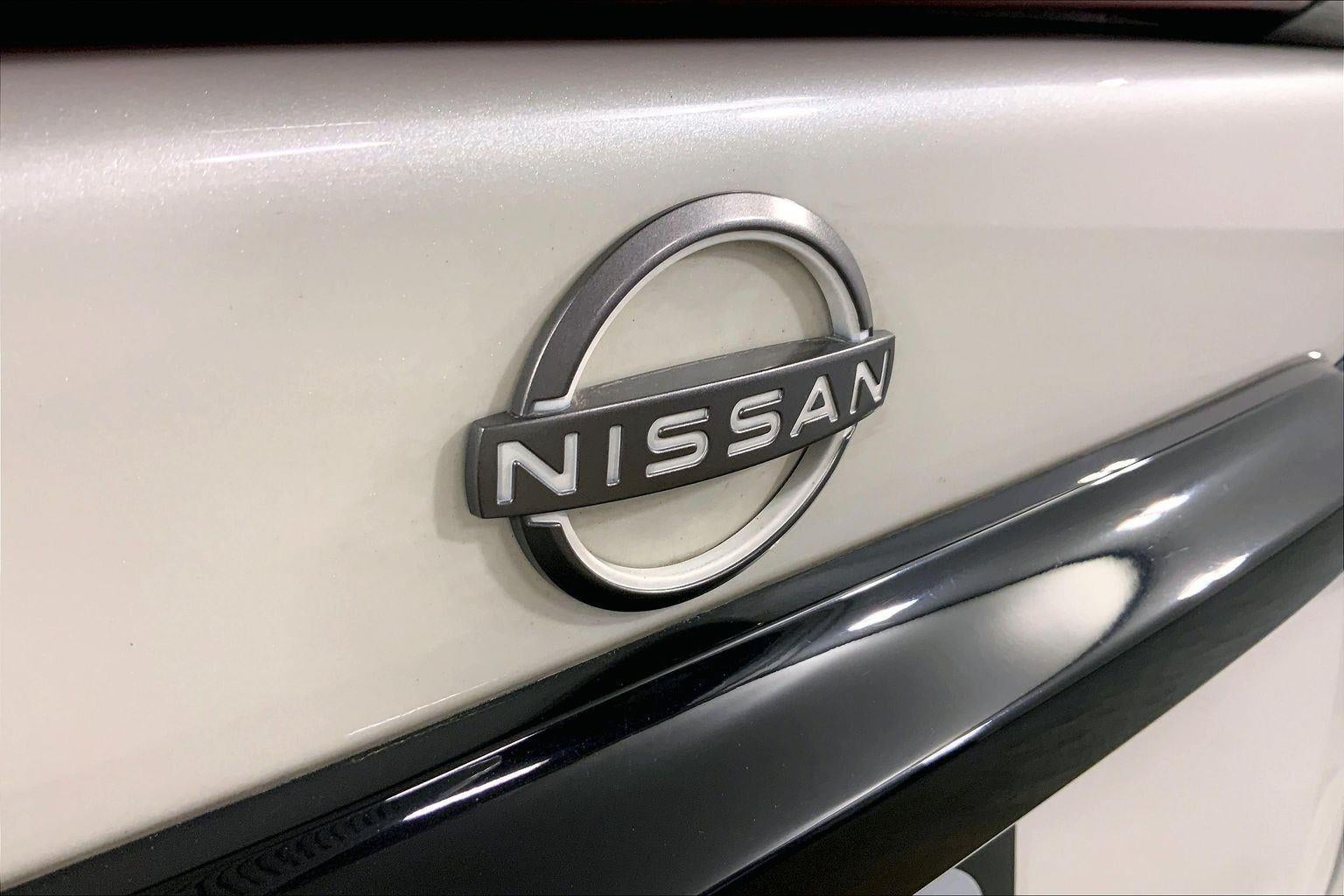 2023 Nissan Maxima SR