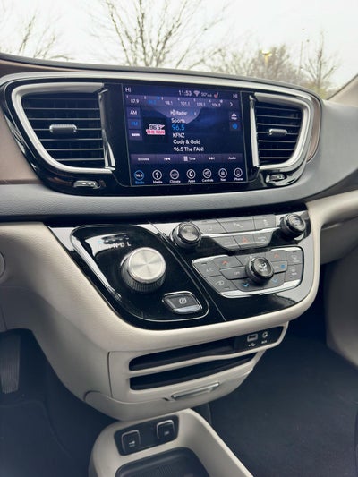2018 Chrysler Pacifica Touring L