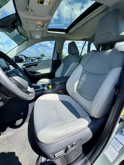 2021 Toyota RAV4 XLE Premium