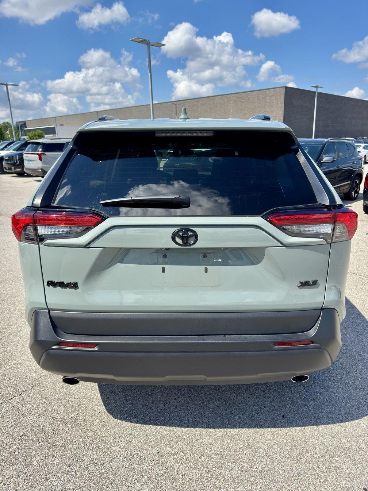 2021 Toyota RAV4 XLE Premium