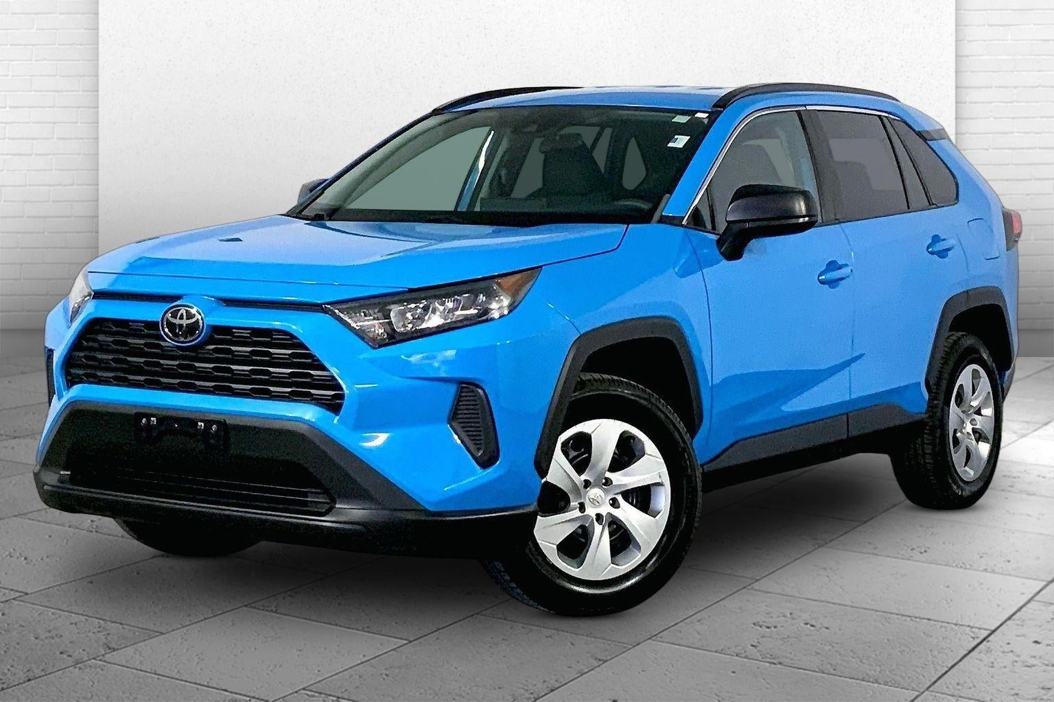 2020 Toyota RAV4 LE