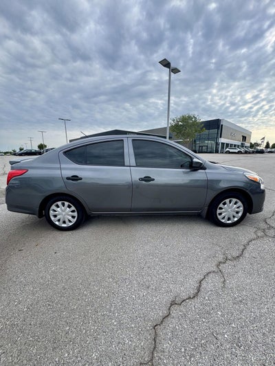 2019 Nissan Versa Sedan S Plus
