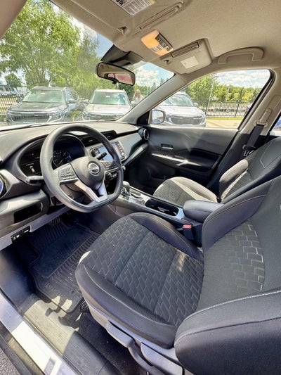 2022 Nissan Kicks SV