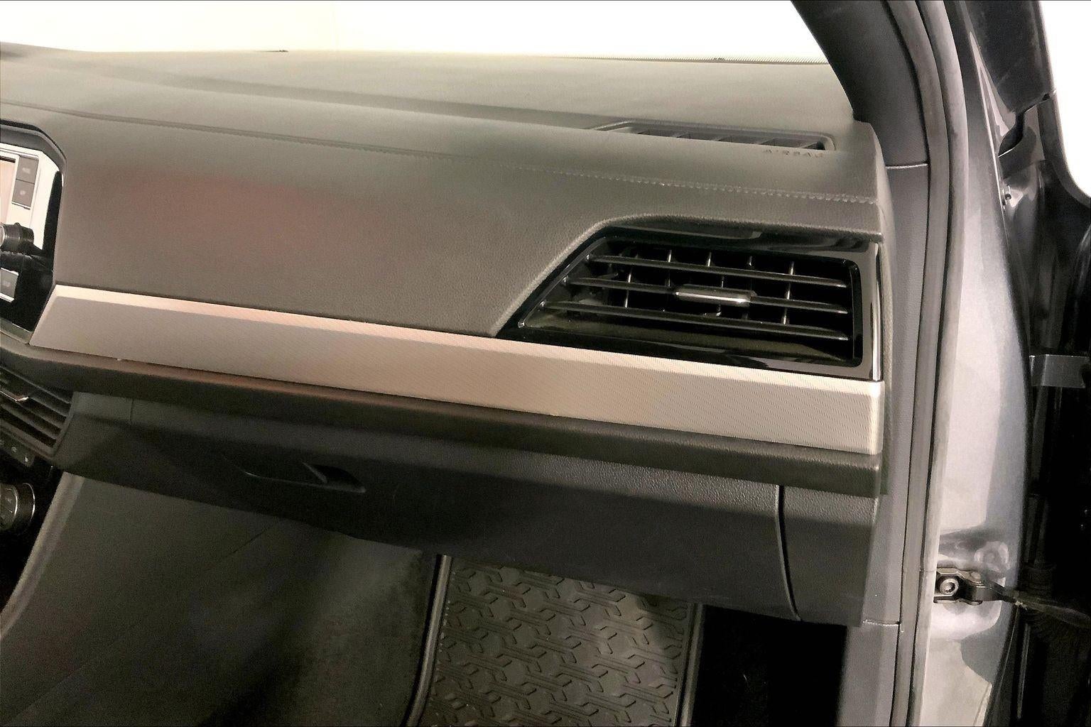 2019 Volkswagen Jetta R-Line