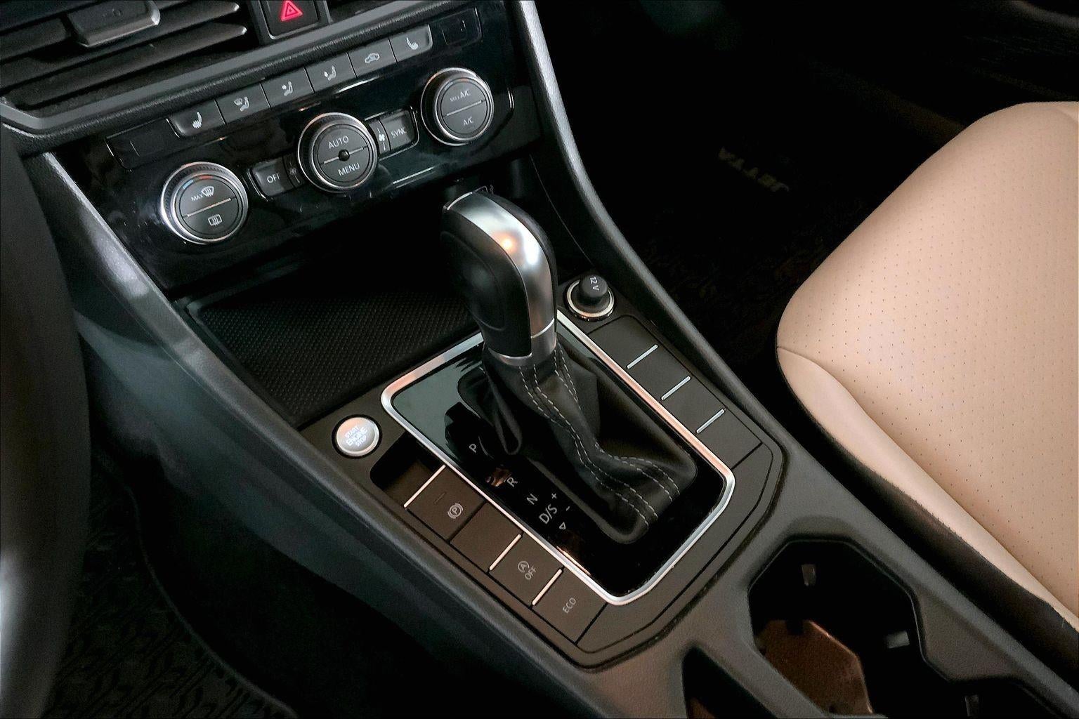 2019 Volkswagen Jetta R-Line