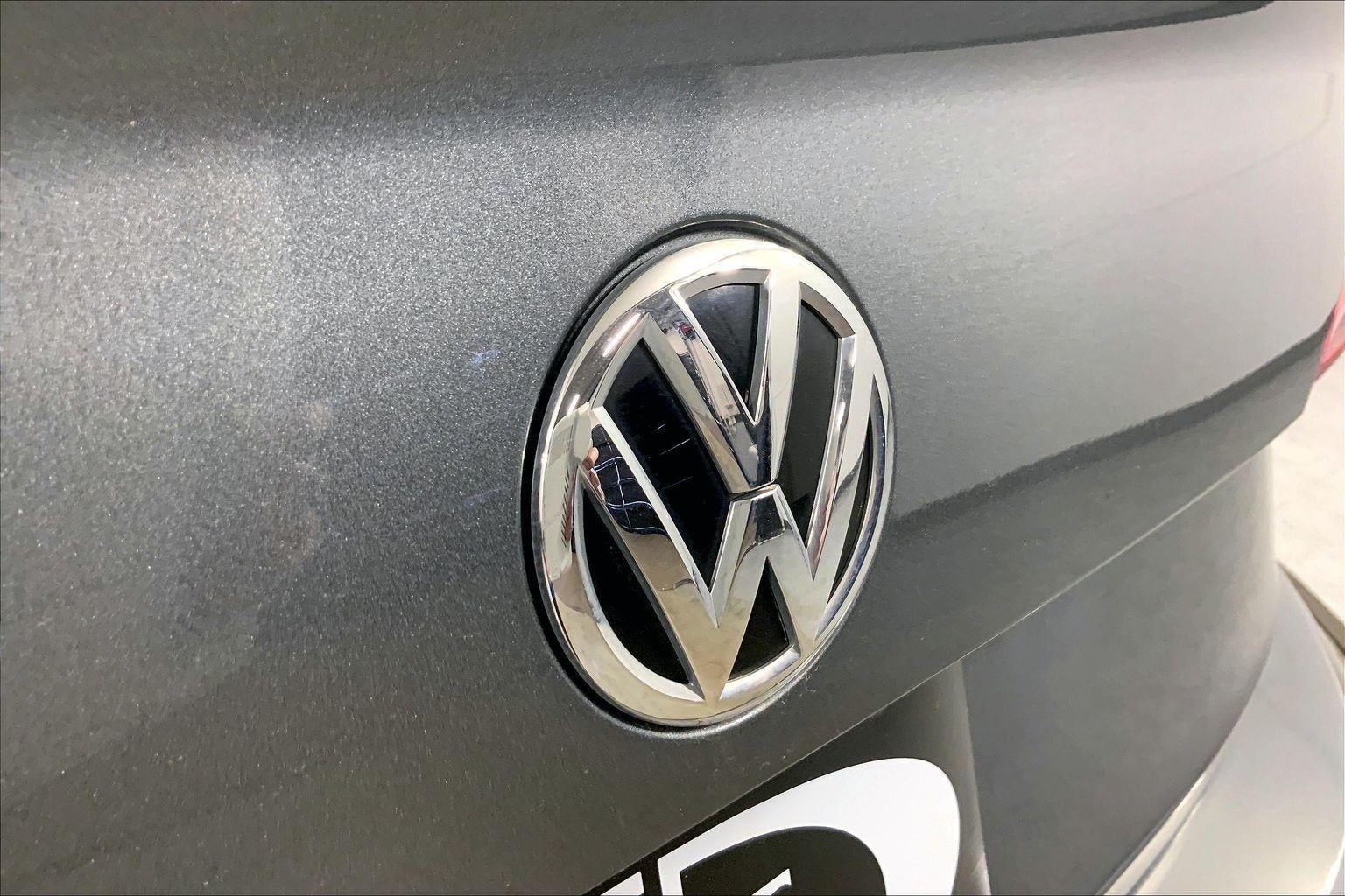 2019 Volkswagen Jetta R-Line