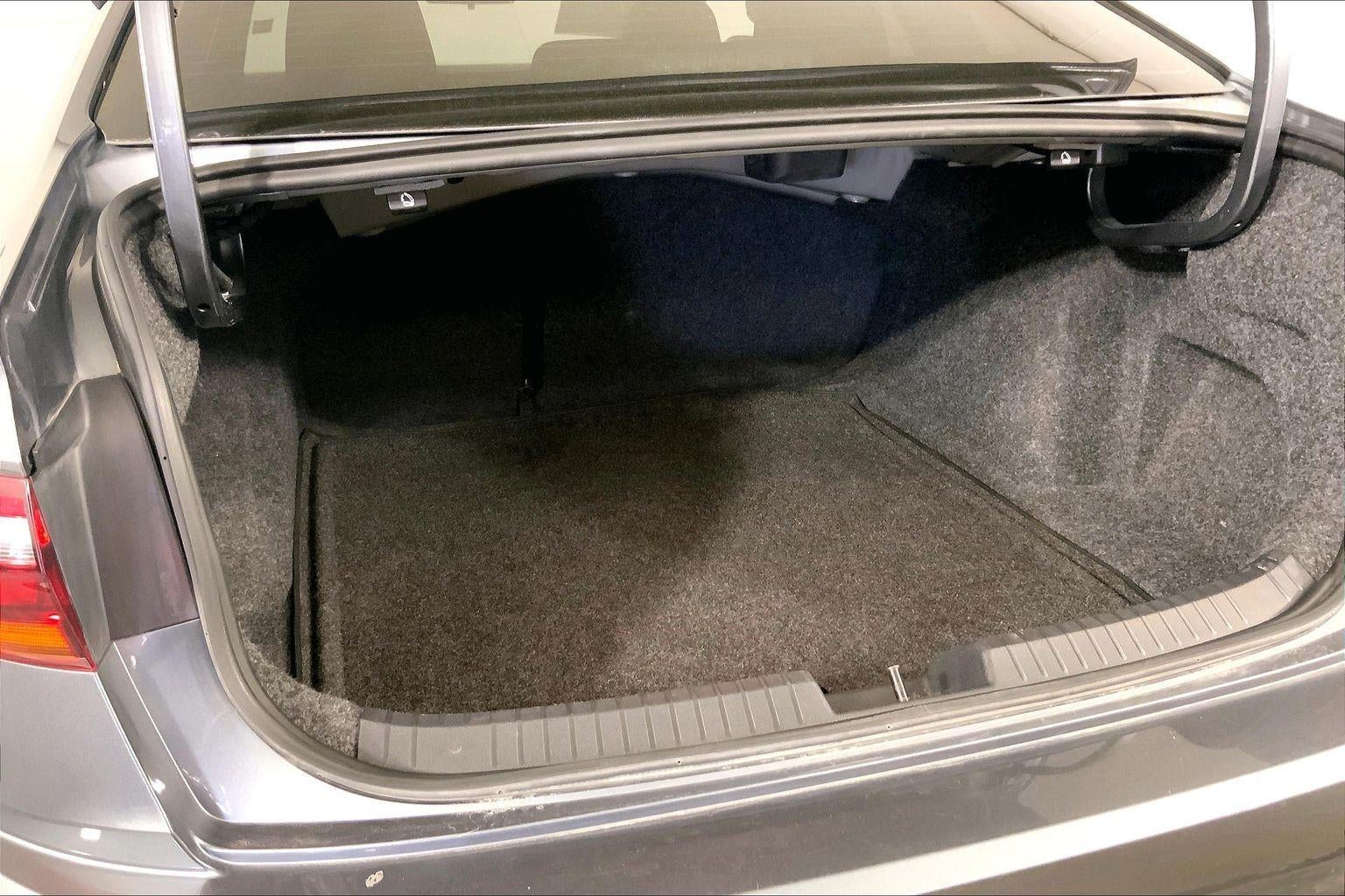 2019 Volkswagen Jetta R-Line