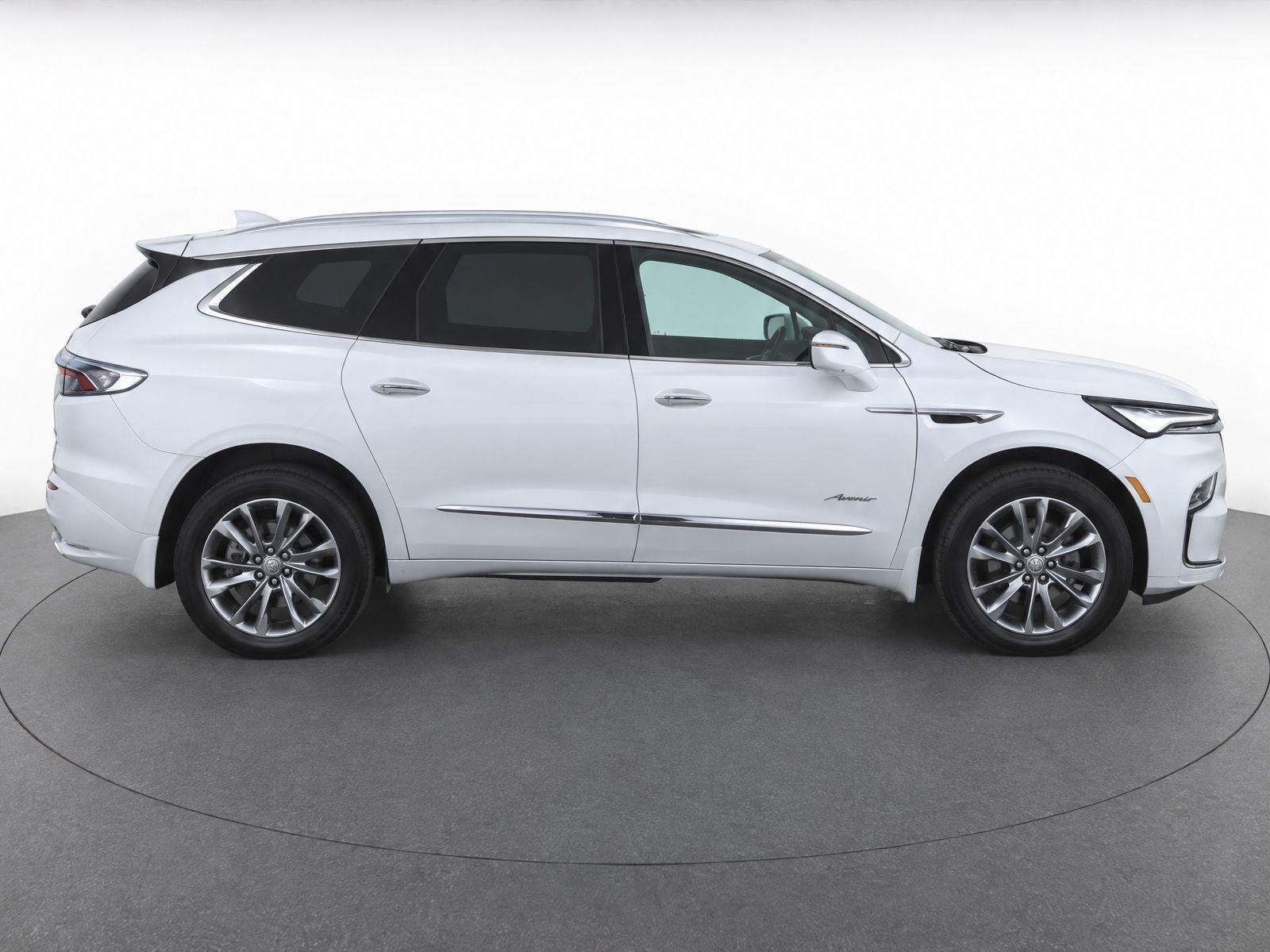 2022 Buick Enclave Avenir