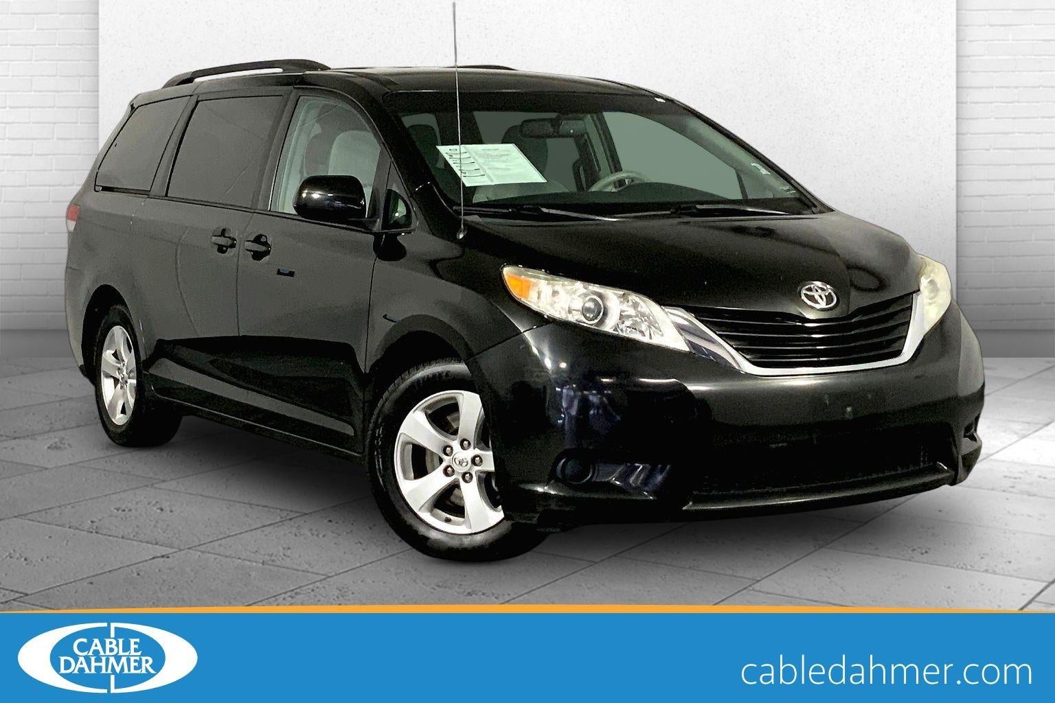 2014 Toyota Sienna LE AAS