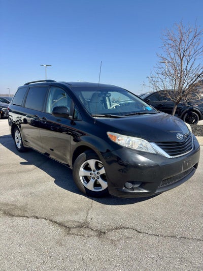 2014 Toyota Sienna LE AAS