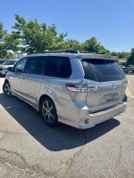 2017 Toyota Sienna SE