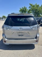 2017 Toyota Sienna SE