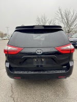 2020 Toyota Sienna XLE
