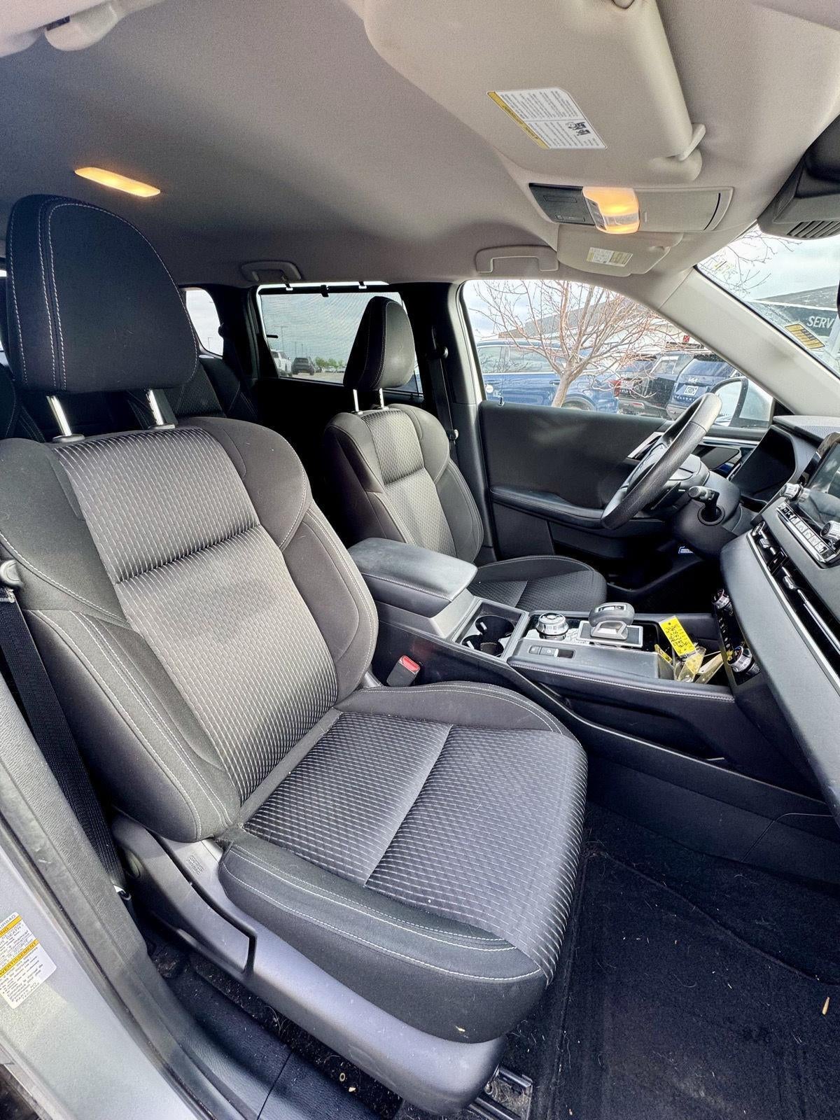 2022 Mitsubishi OUTLANDER ES