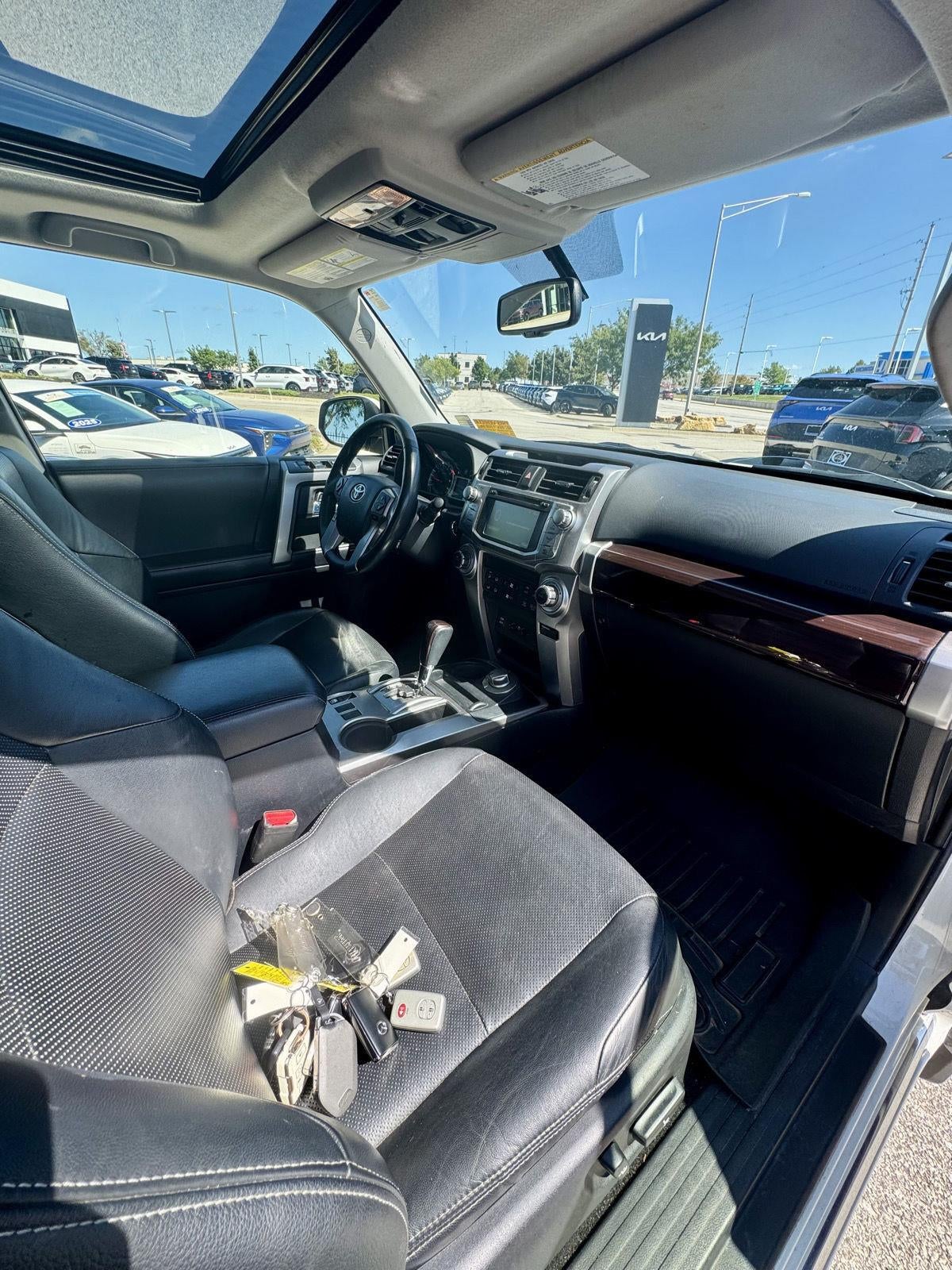 2018 TOYOTA TRUCK 4Runner LIMITED