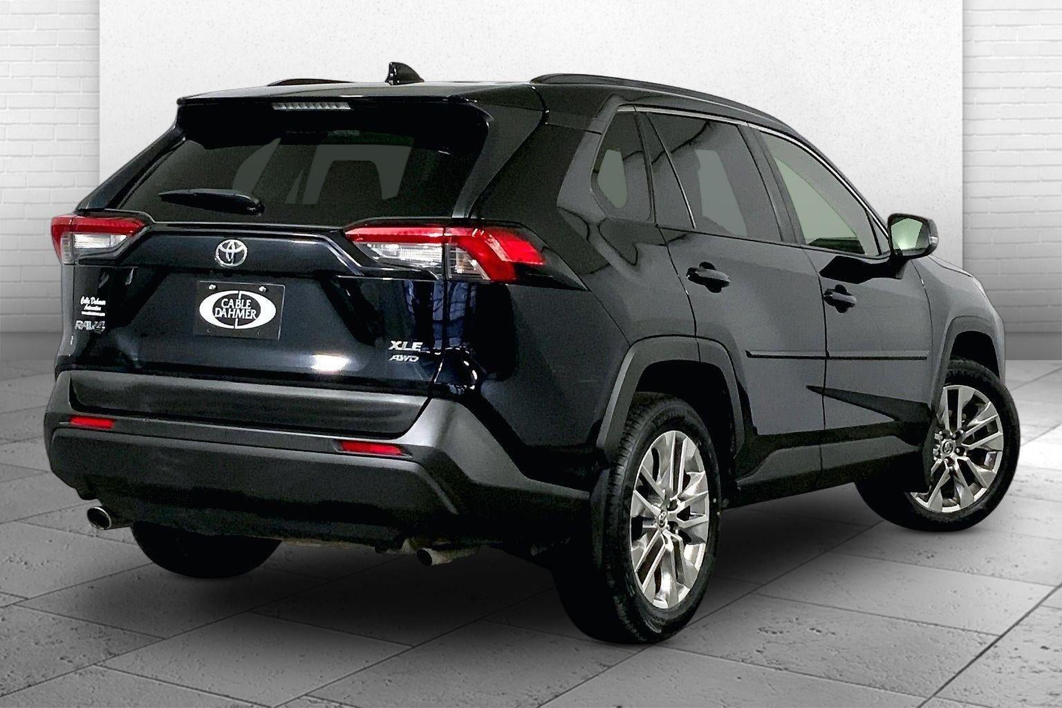 2019 Toyota RAV4 XLE Premium