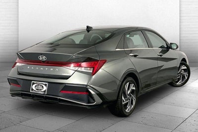 2025 Hyundai Elantra Limited