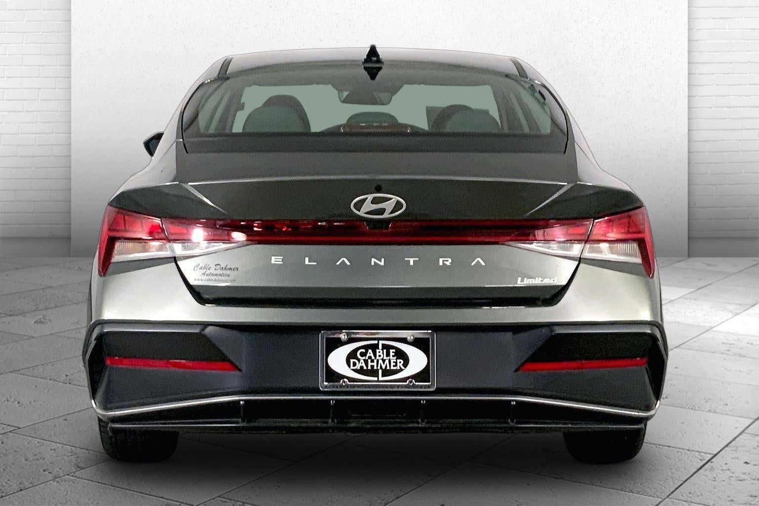 2025 Hyundai Elantra Limited