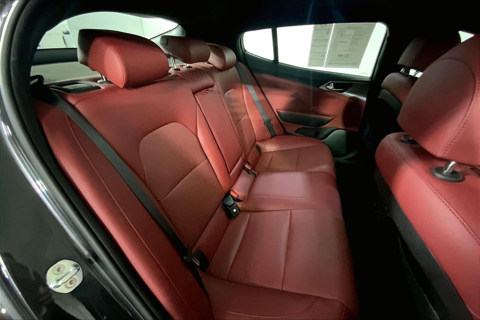 2022 Kia Stinger GT1