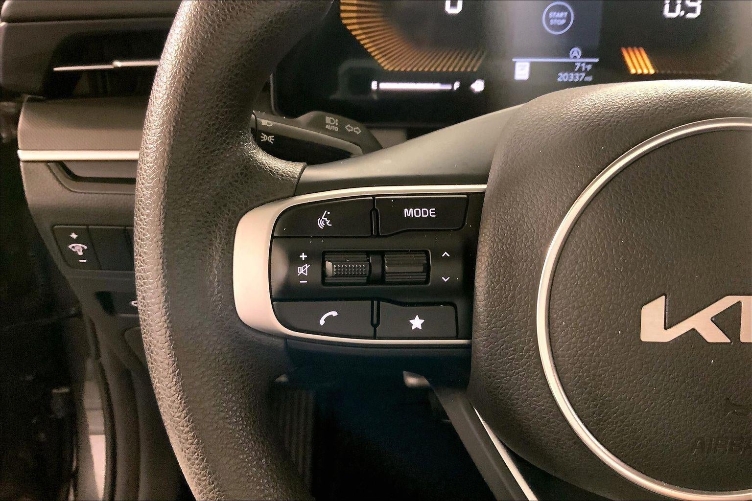 2025 Kia K5 LXS