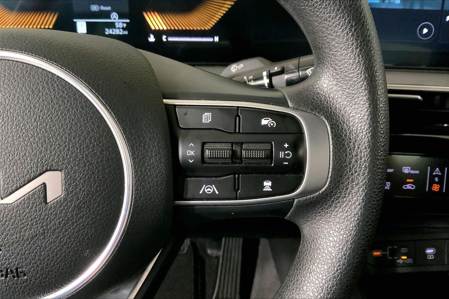 2025 Kia K5 LXS