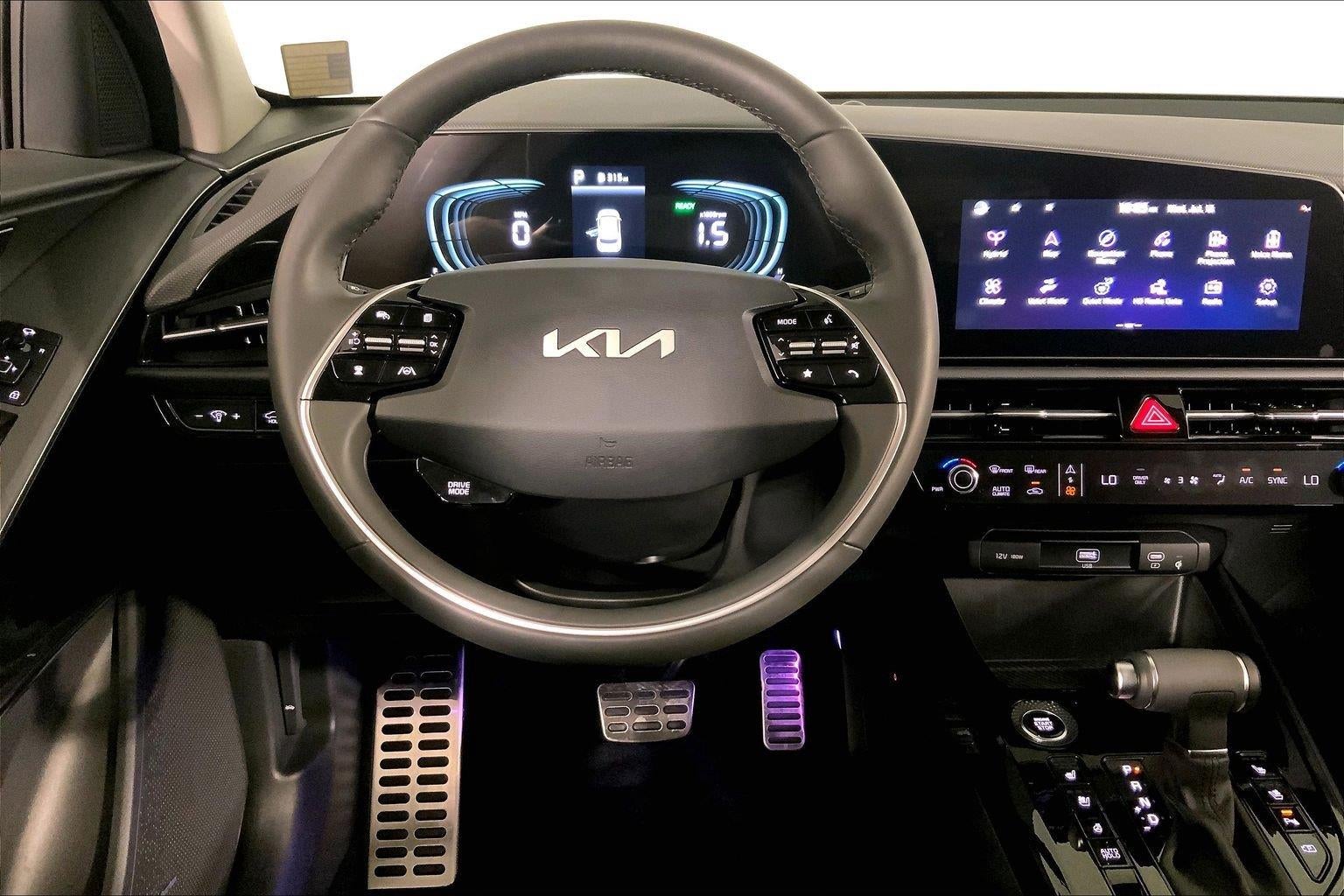 2025 Kia Niro SX Touring