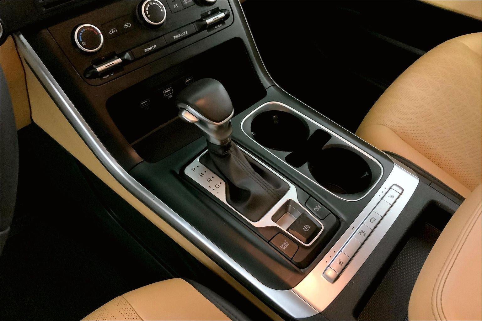 2023 Kia Carnival LX