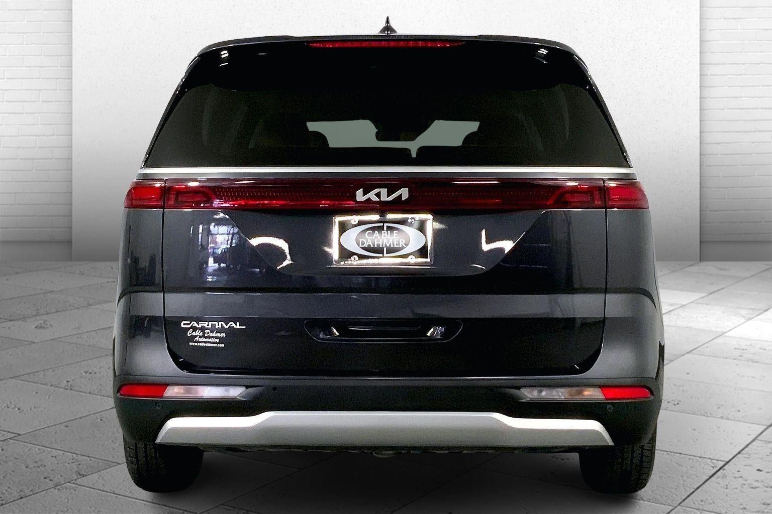 2023 Kia Carnival LX