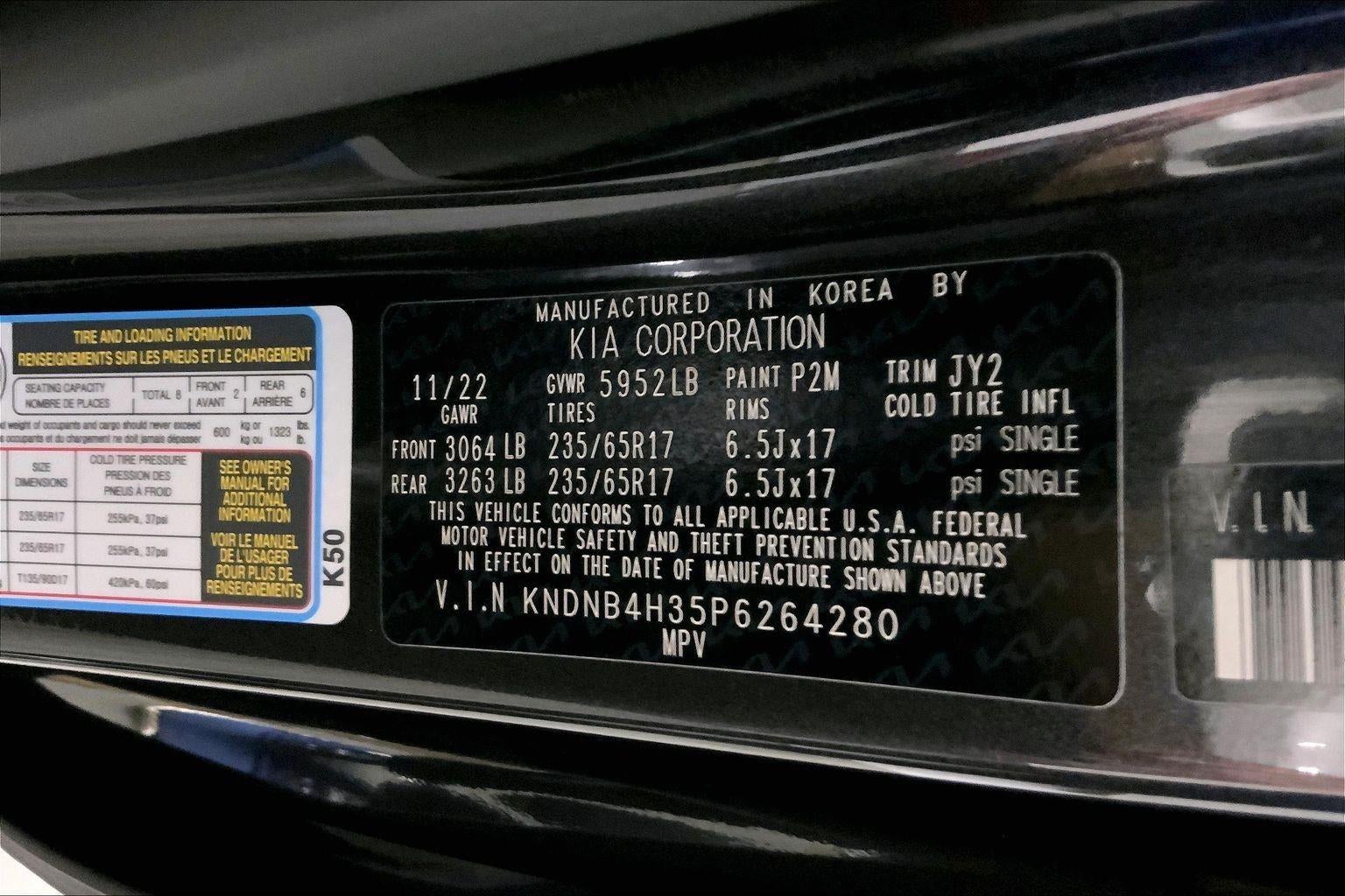 2023 Kia Carnival LX