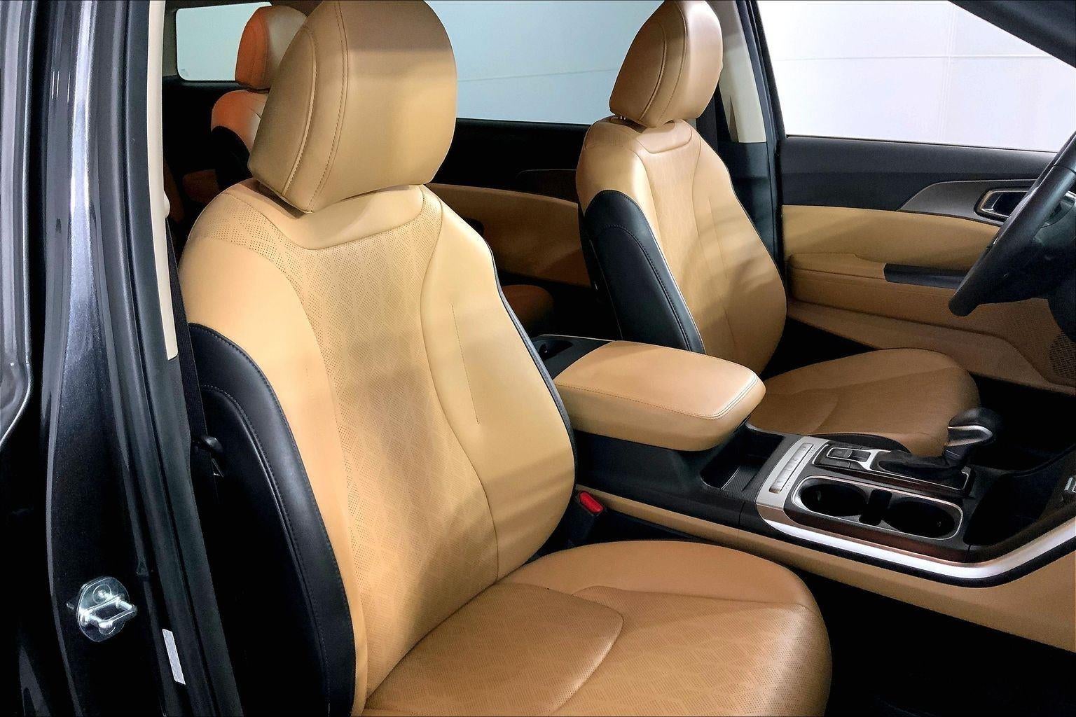 2023 Kia Carnival LX