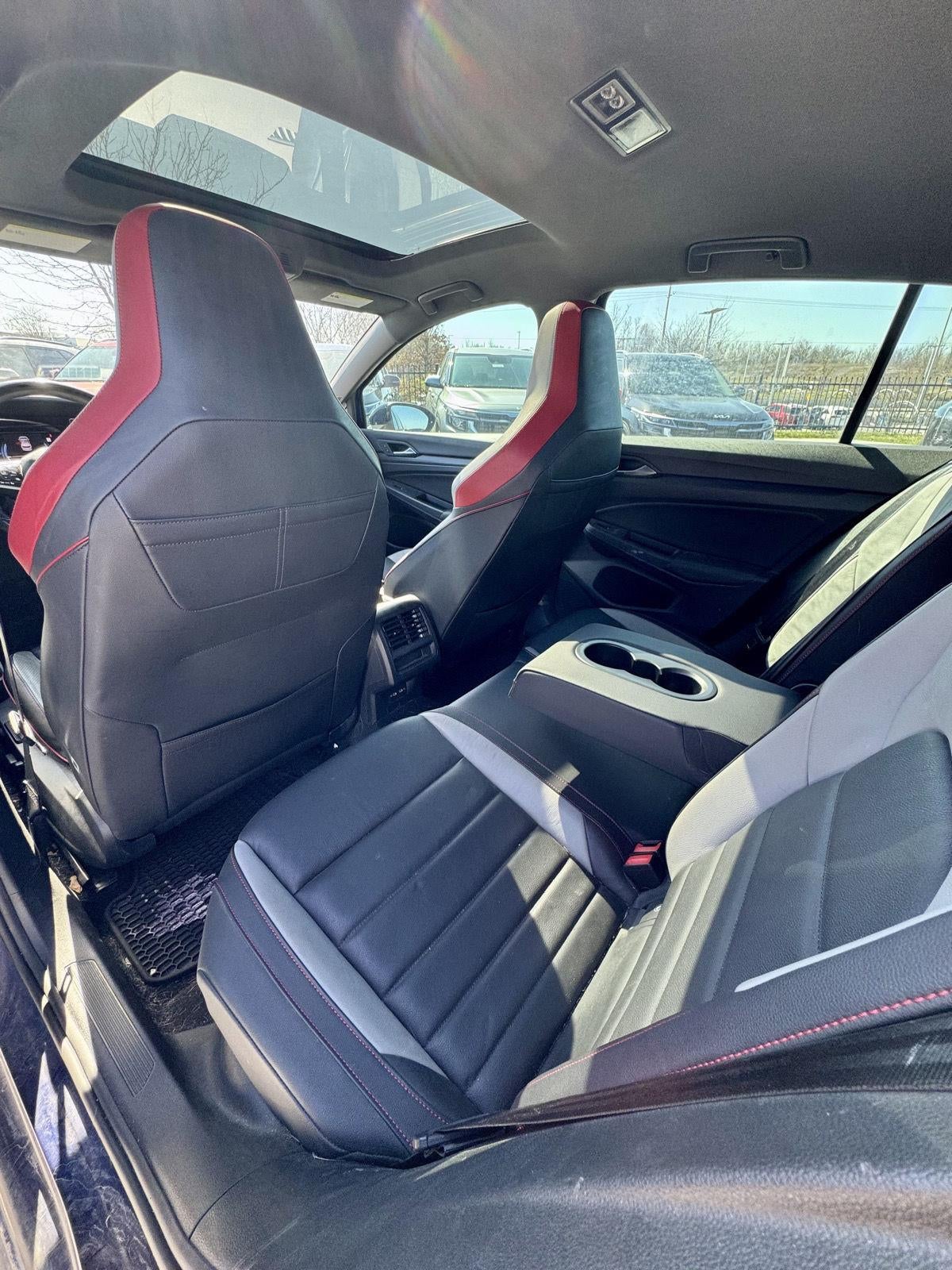 2022 Volkswagen Golf GTI SE