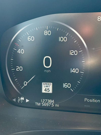 2017 Volvo S90 Momentum