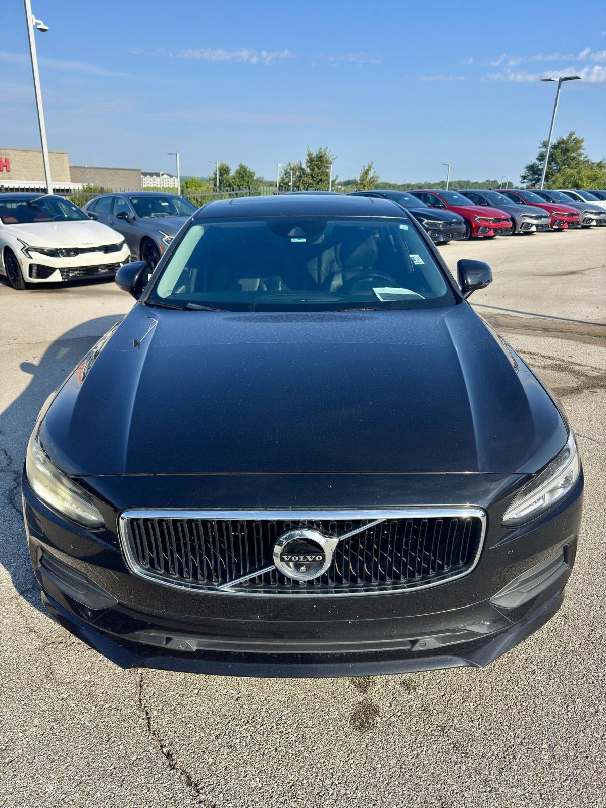 2017 Volvo S90 Momentum