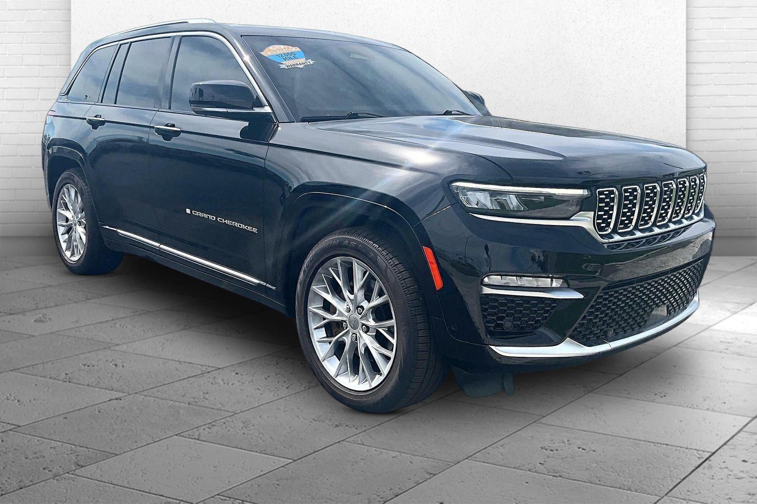 2022 Jeep Grand Cherokee Summit