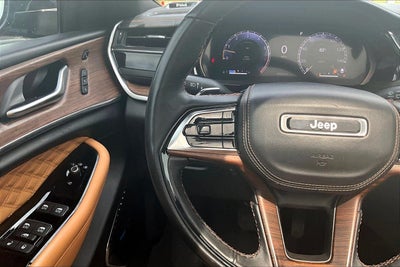 2022 Jeep Grand Cherokee Summit