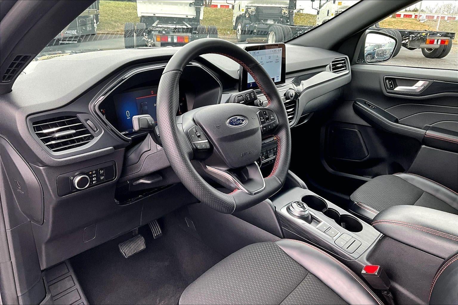 2025 Ford Escape ST-Line