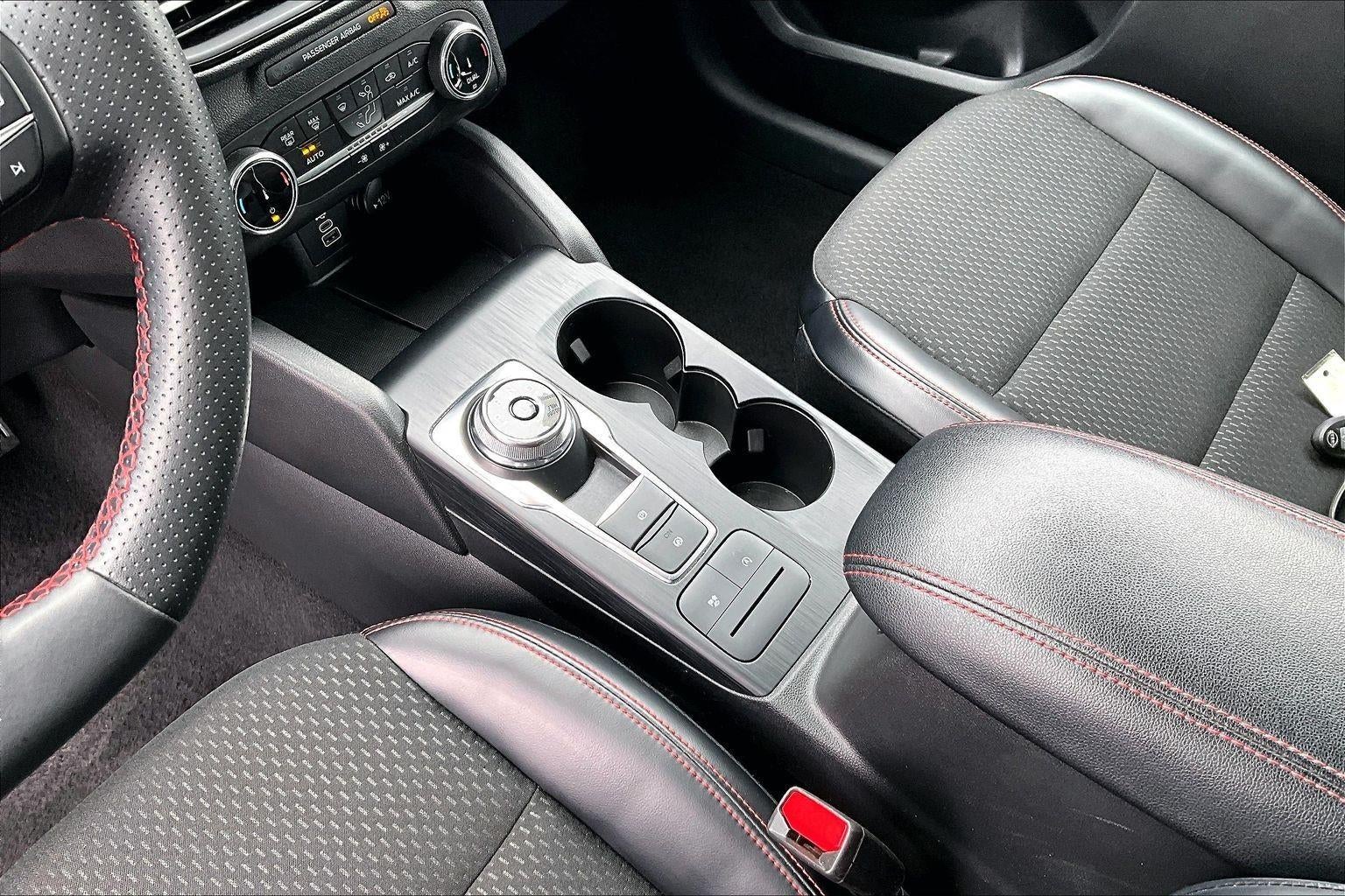 2025 Ford Escape ST-Line