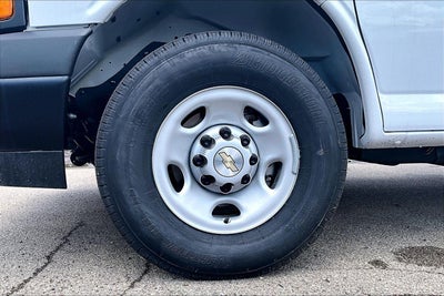 2026 Chevrolet Express Passenger LS