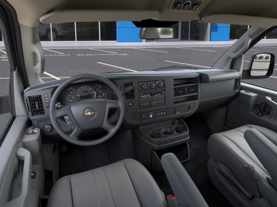 2025 Chevrolet Express Passenger 3500 1LS