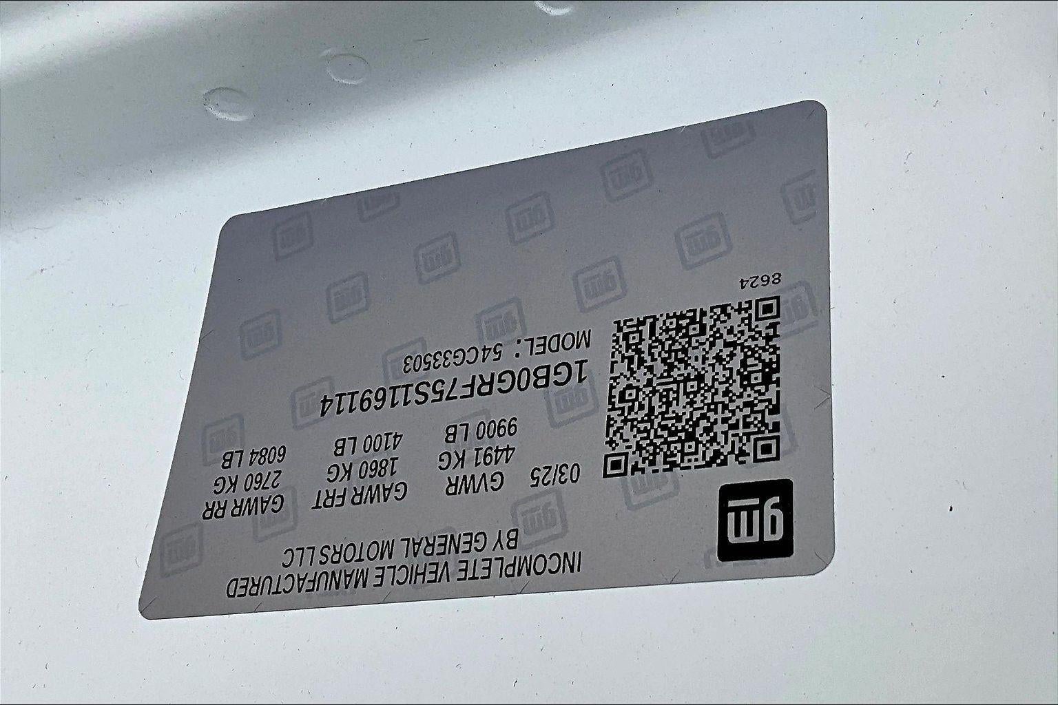 2025 Chevrolet Express Cutaway 3500 1WT