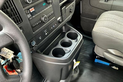 2025 Chevrolet Express Cutaway 3500 1WT