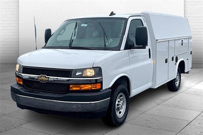2025 Chevrolet Express Cutaway 3500 1WT