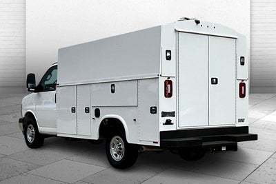 2025 Chevrolet Express Cutaway 3500 1WT